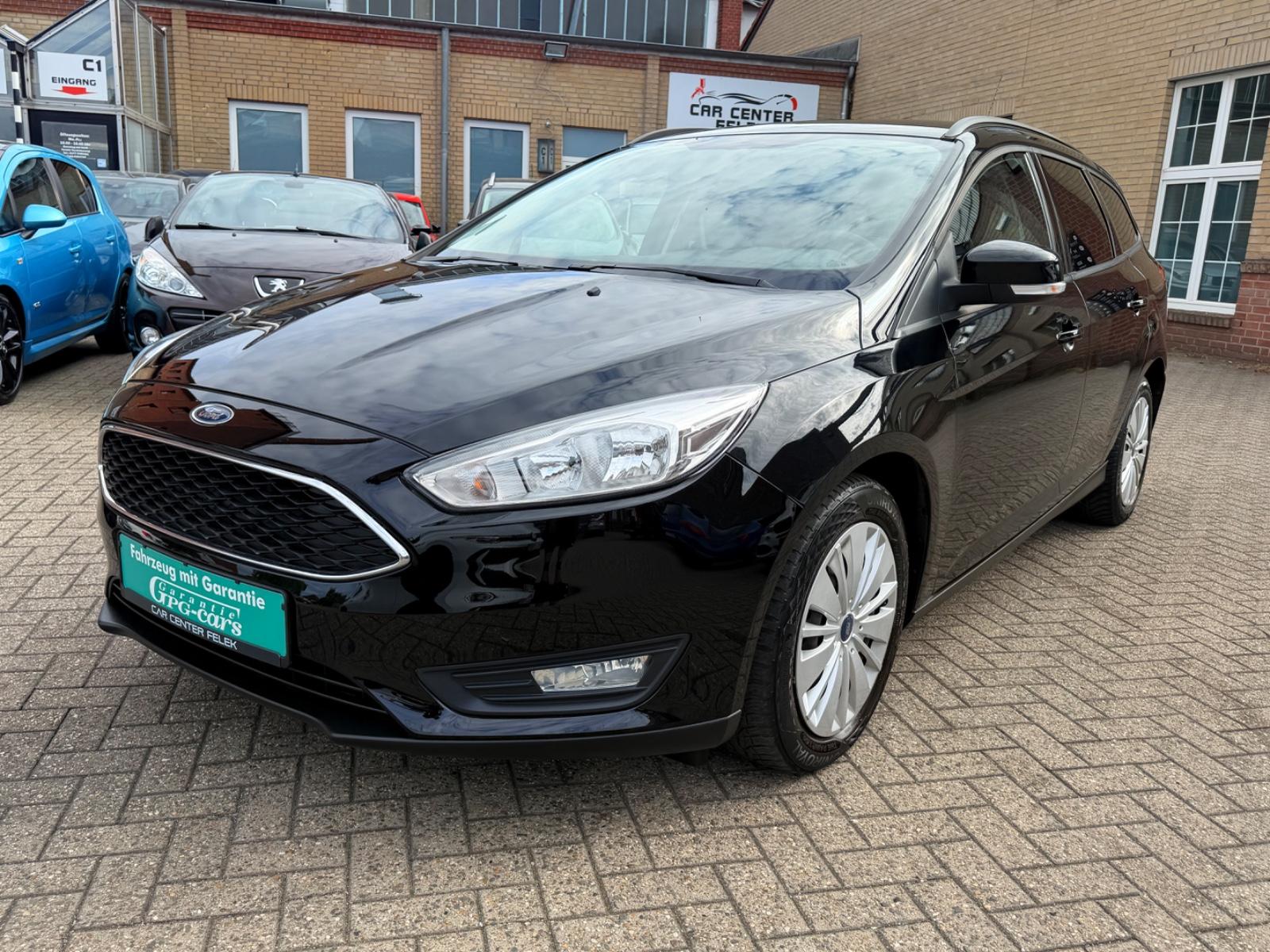 Ford Focus Turnier PDC NAVI TMP SHZ LHZ WHZ GARANTIE