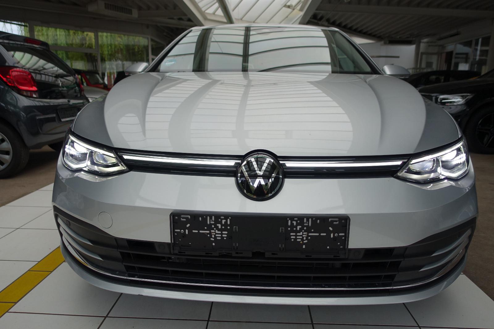 Volkswagen Golf VIII Lim. Style eTSI