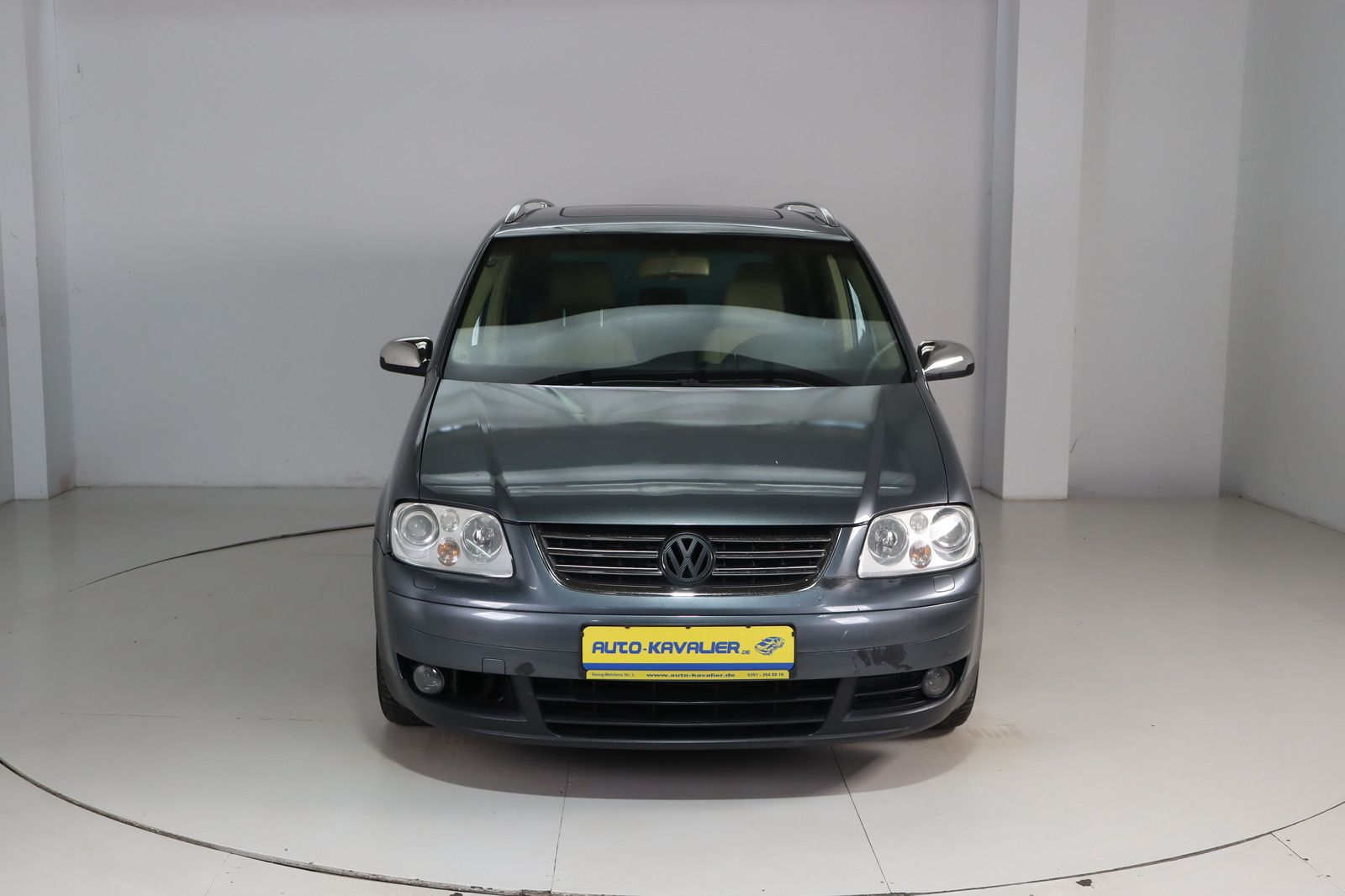 Fahrzeugabbildung Volkswagen Touran 2.0 HU/AU 07.27 * Klima Highline