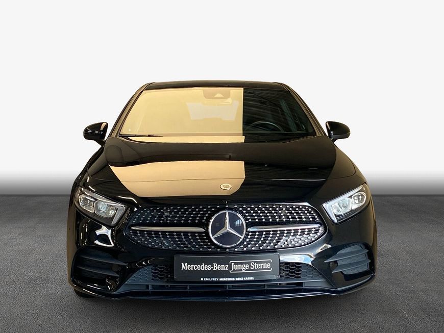 Mercedes-Benz A 200 d AMG Night LED VollDigital PANO CarPlay foto 3