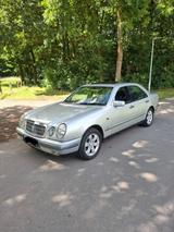 Mercedes-Benz Mercedes W210 300D OM606 - Mercedes-Benz 300: 6.3