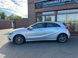 Mercedes-Benz A 180 BlueEfficiency AUTOMATIK NAVI PDC SHZ TEMP - Mercedes-Benz A 180 Gebrauchtwagen in Krefeld