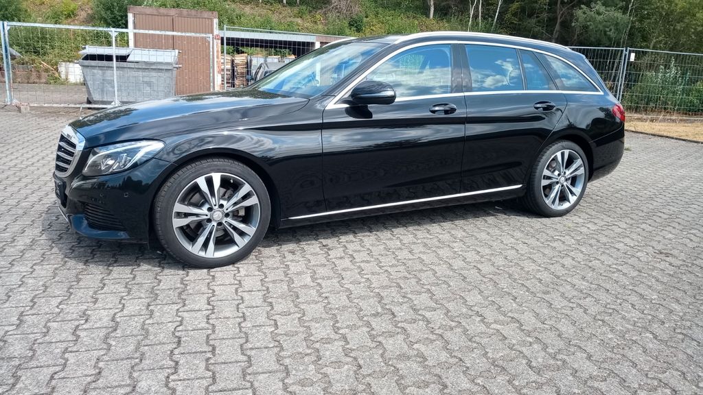 Image of Mercedes-Benz C 200