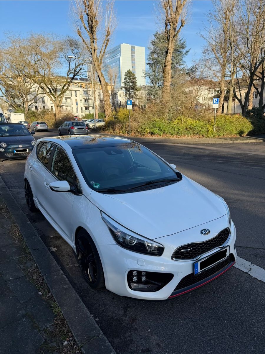 KIA cee'd