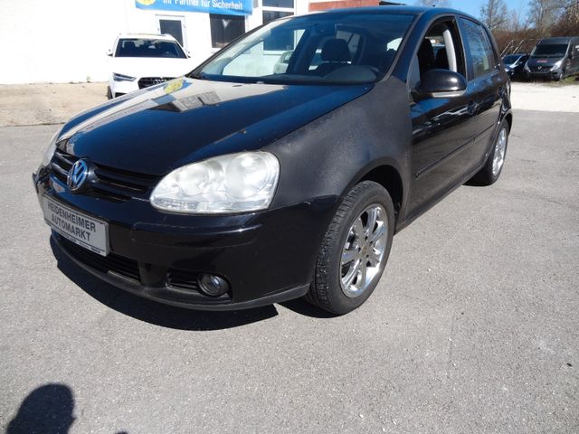 Fahrzeugabbildung Volkswagen Golf V Lim. Tour/Klima/PDC/Alu/