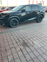 Lexus NX 300 300h E-FOUR Executive Line Executive Line - Lexus NX 300 Gebrauchtwagen