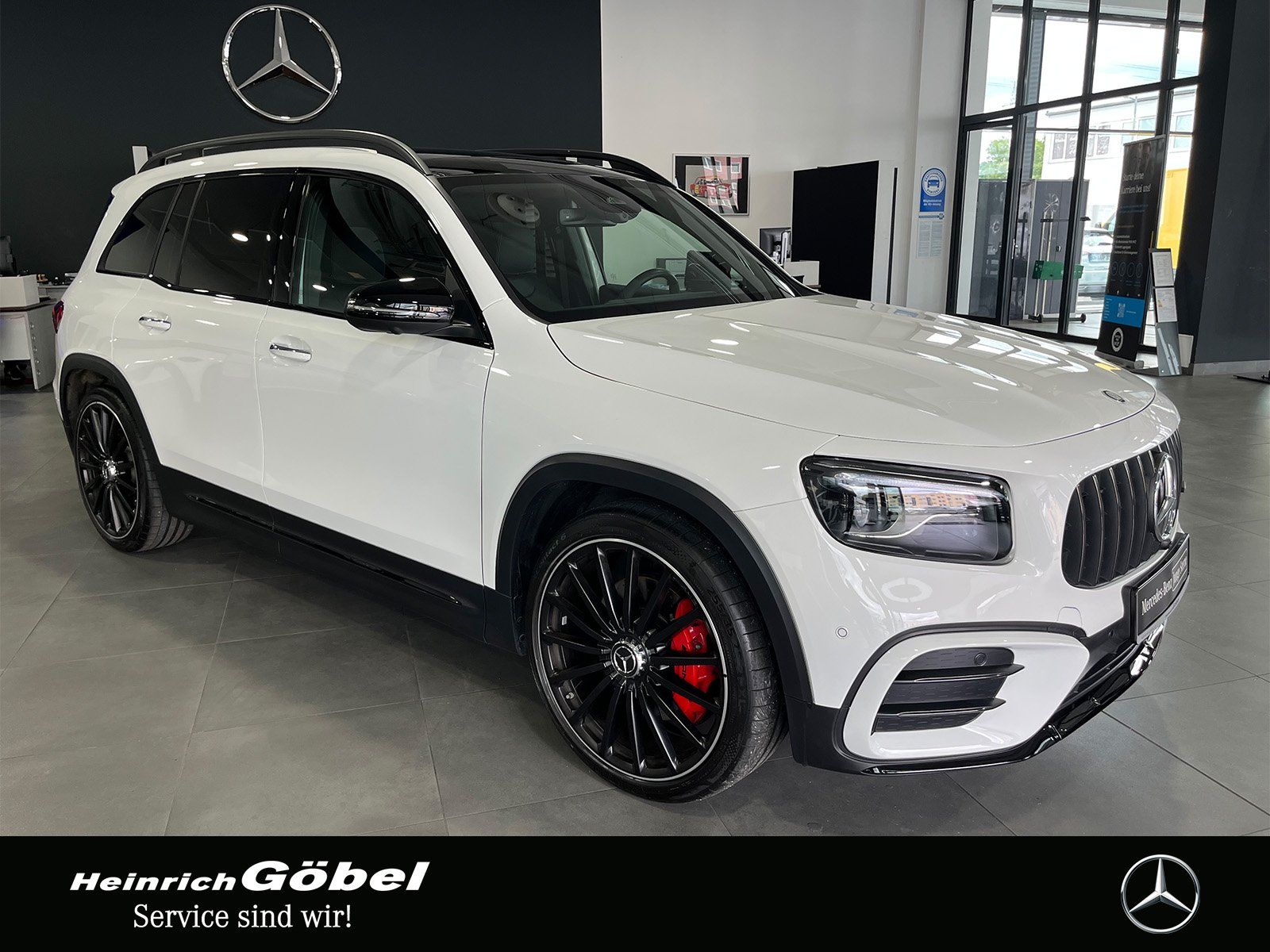Fahrzeugabbildung Mercedes-Benz GLB 35 4M AHK+PANO+HUD+360°+FAHR-ASSIST+MULTIB.