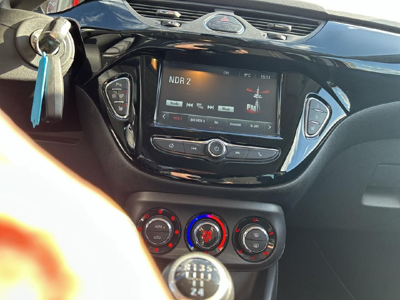 Fahrzeugabbildung Opel Corsa E Color Edition