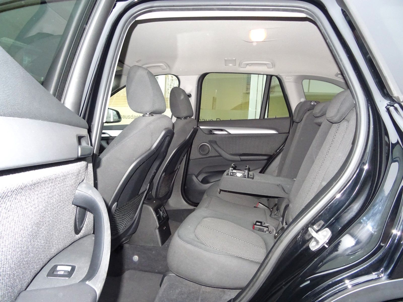BMW X1 sDrive20d Aut Advantage HUD Navi LED 17" Keyl foto 13