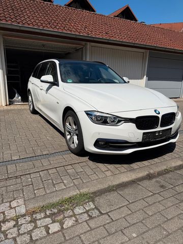 BMW 320i Touring Sport Line Sport Line