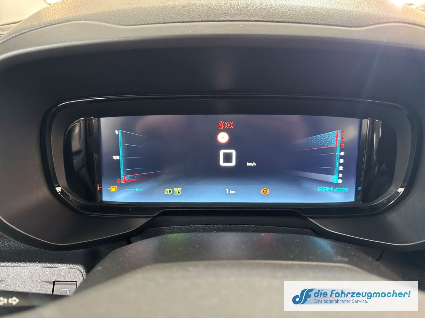 Fahrzeugabbildung Citroën Berlingo Plus M Digitales Cockpit LED Apple CarP