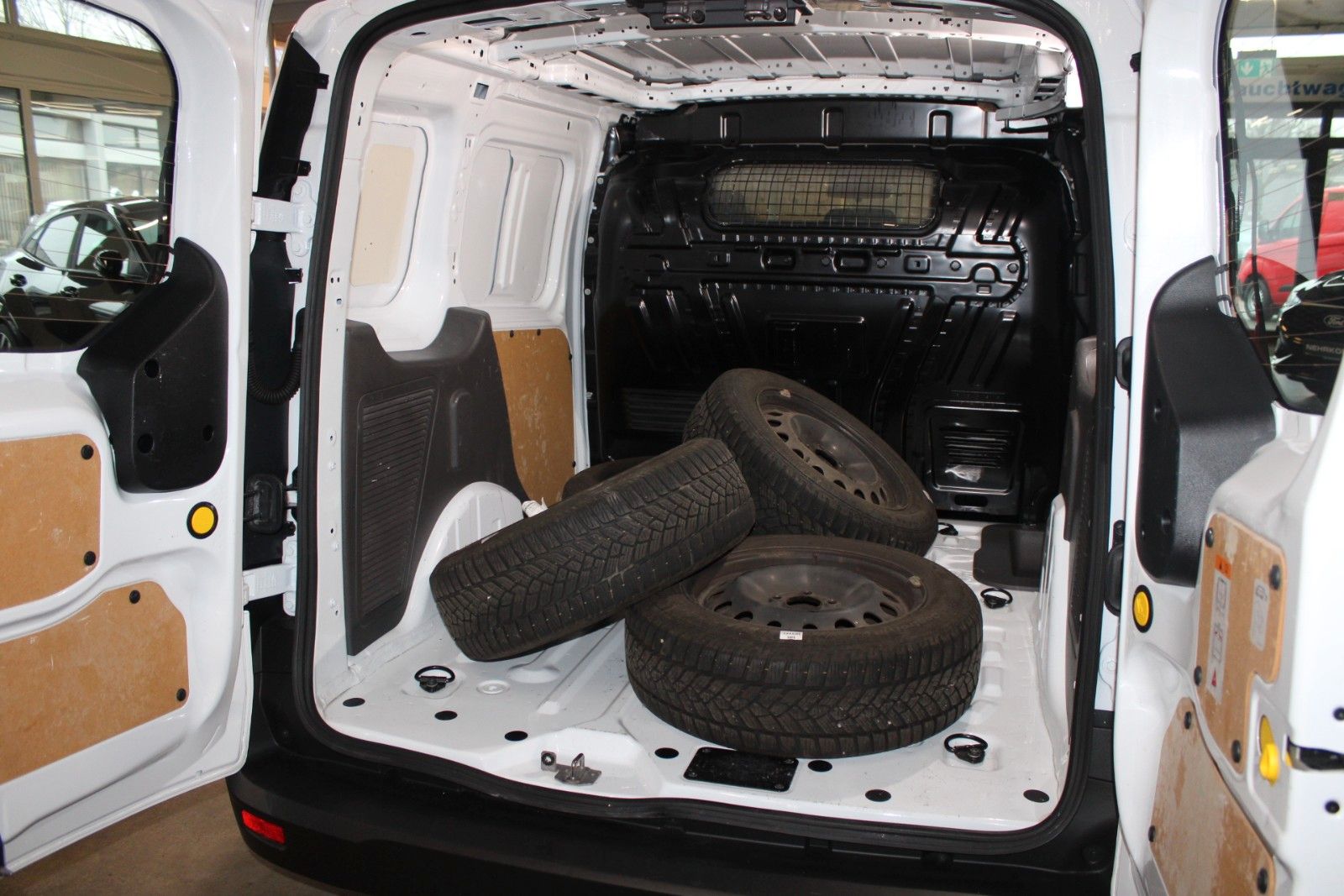 Fahrzeugabbildung Ford Transit Connect Kasten 3-Sitzer + Dachträger uvm