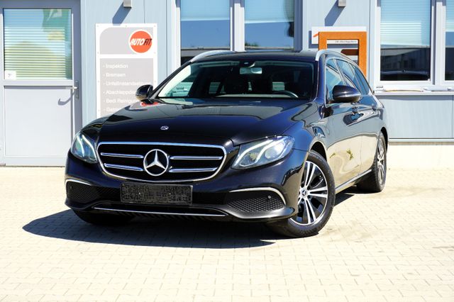MERCEDES-BENZ E 220 d T Avantgarde*DigitalC.*LED*Kamera*AHK*