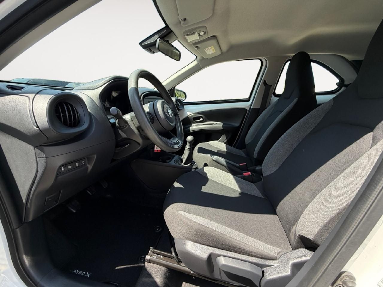 Fahrzeugabbildung Toyota Aygo X Basis