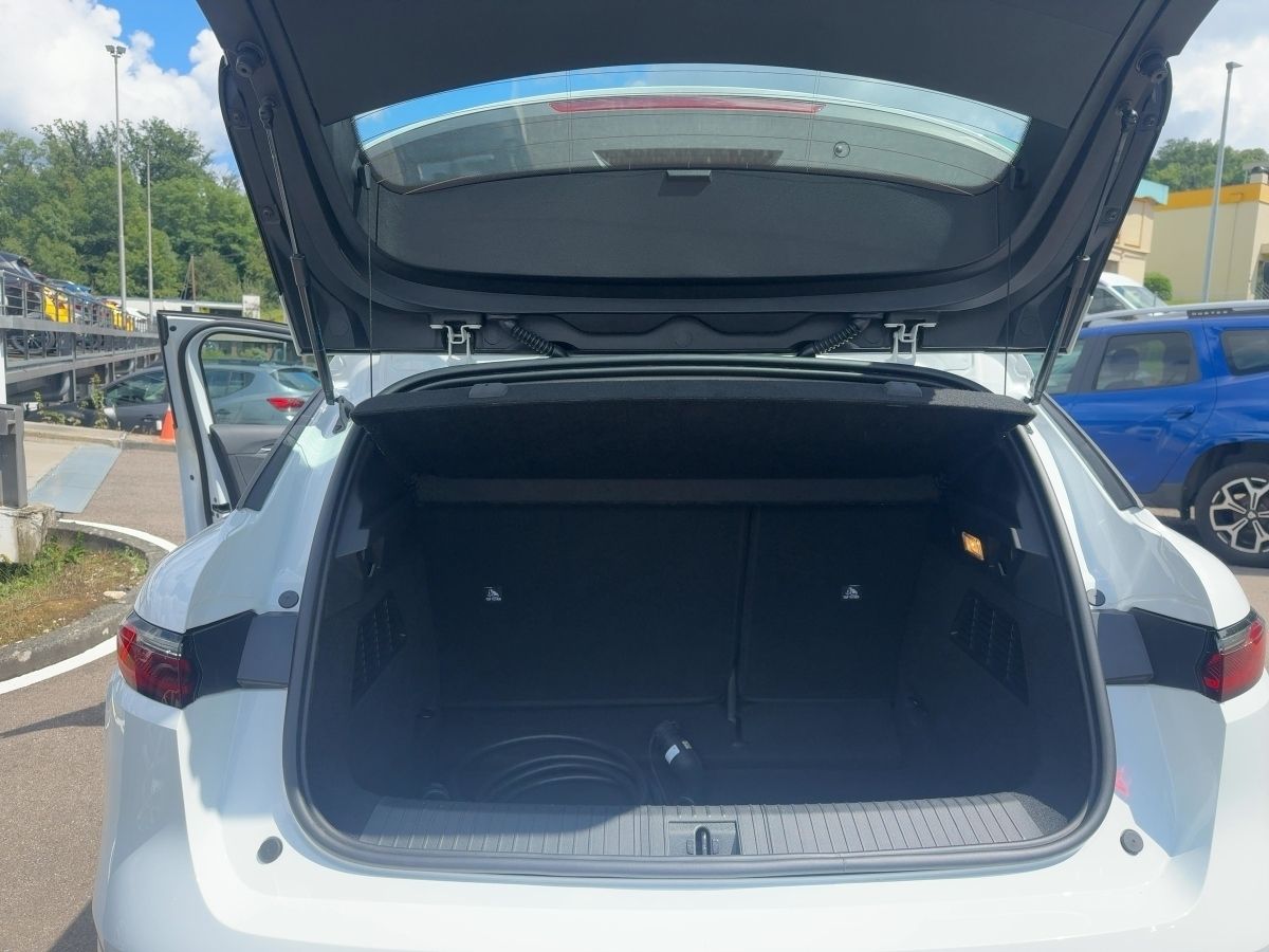 Fahrzeugabbildung Renault Megane E-TECH Megane E-Tech Equilibre EV40 130HP