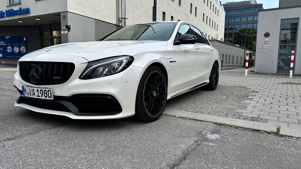 Mercedes-Benz C 63 AMG
