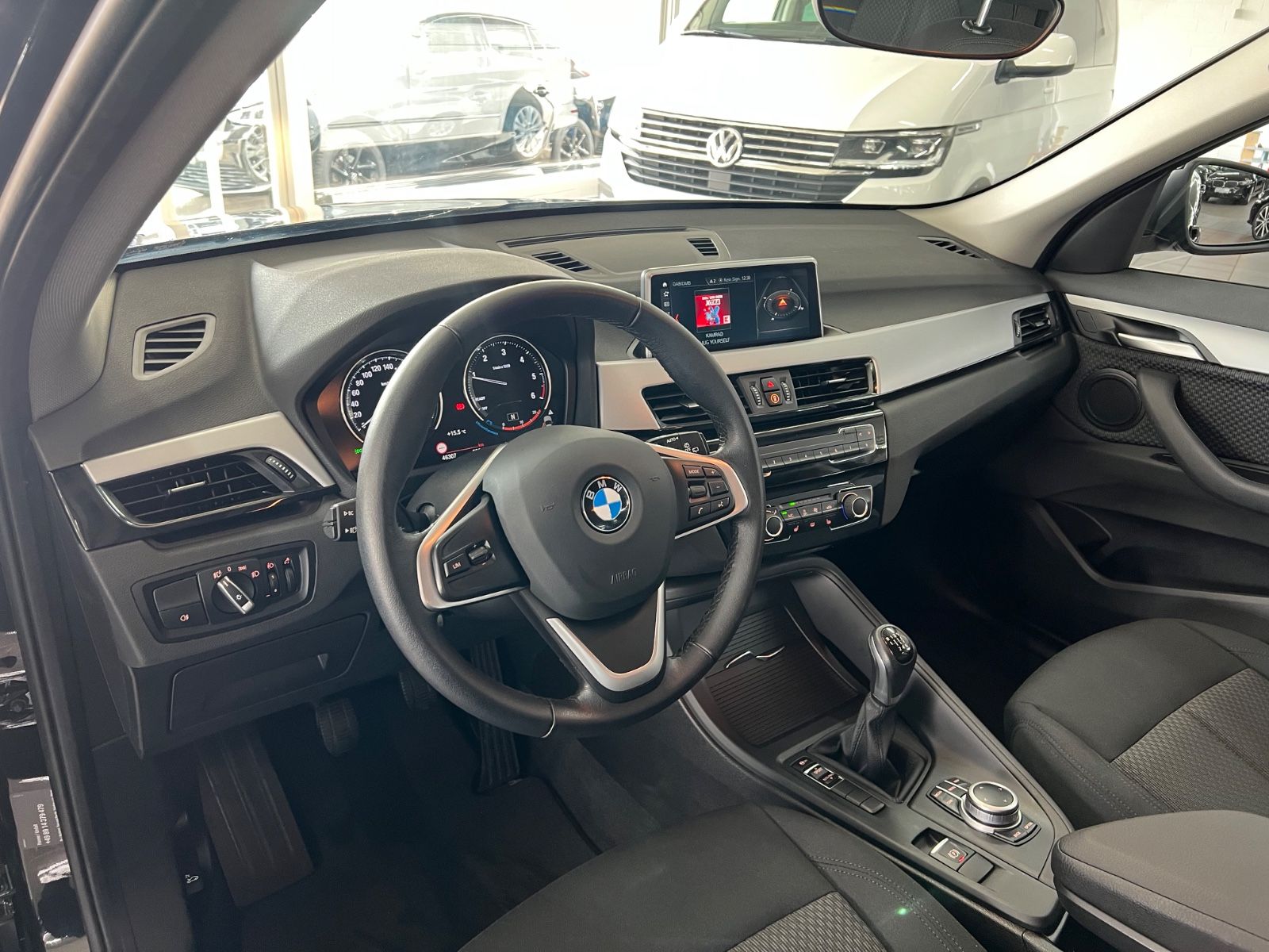 BMW X1 sDrive 18d PDC+Driving Assistant+RTTI+Navi foto 23