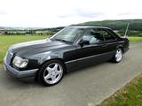 Mercedes-Benz Schönes, gepflegtes Mercedes Benz E Klasse... - Mercedes-Benz CE 220 Gebrauchtwagen