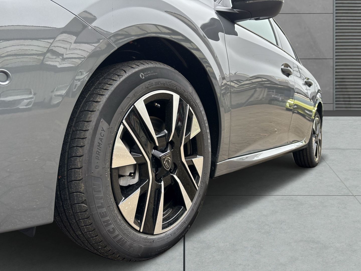 Peugeot 208 - Bild 4