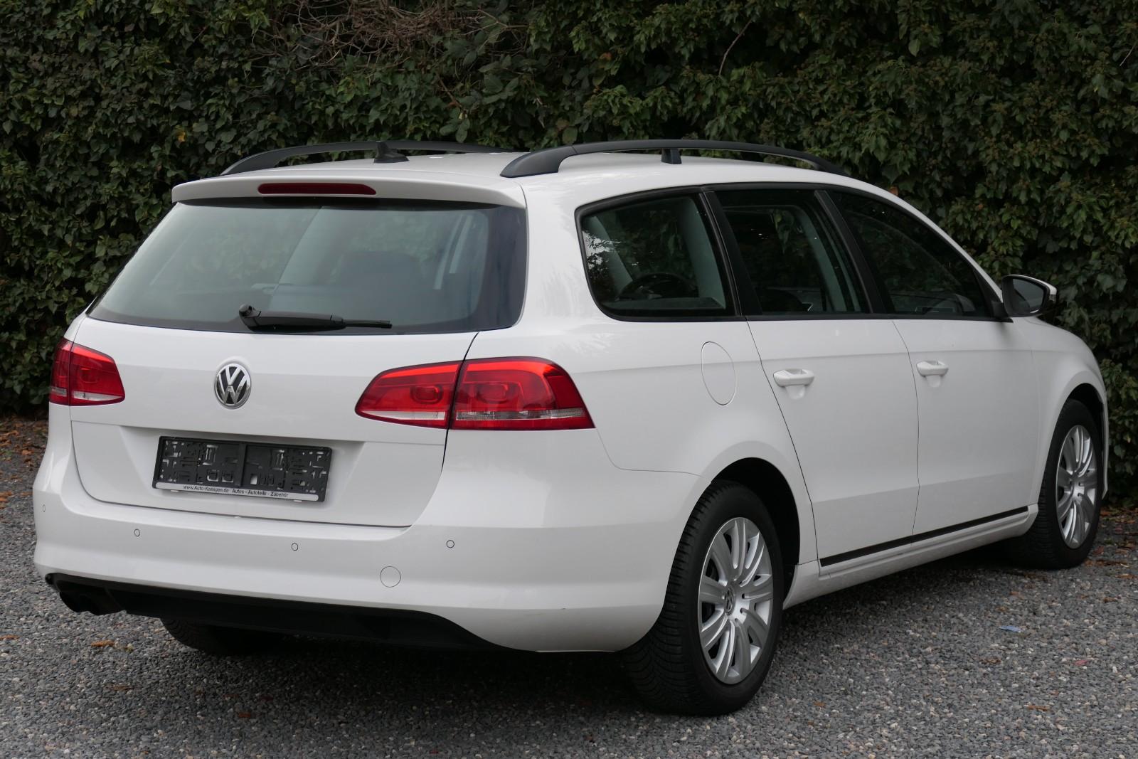 Volkswagen Passat 2012 — photo 12