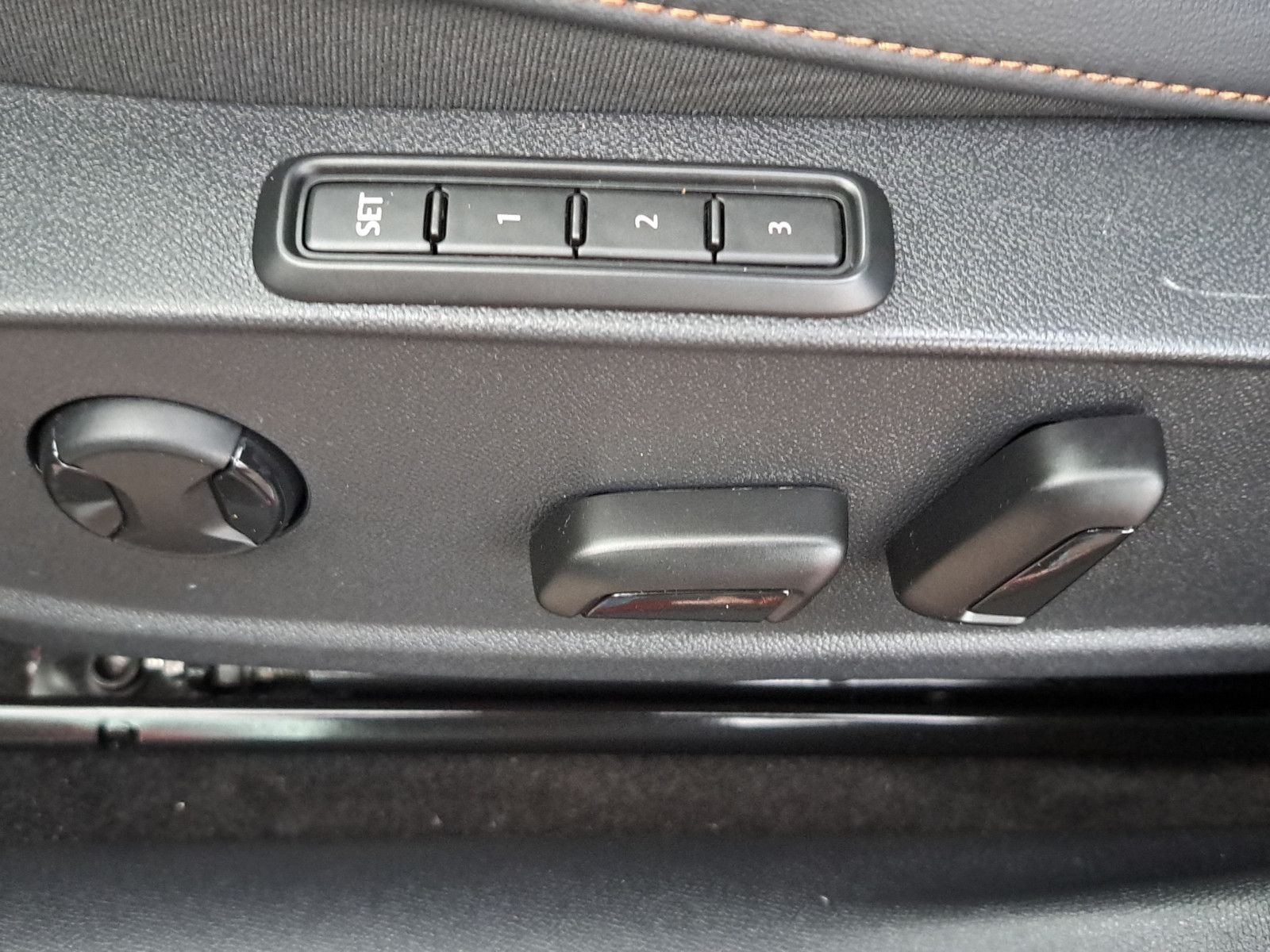 Leon Sportstourer VZ 4Drive 2.0 TSI DSG AHK