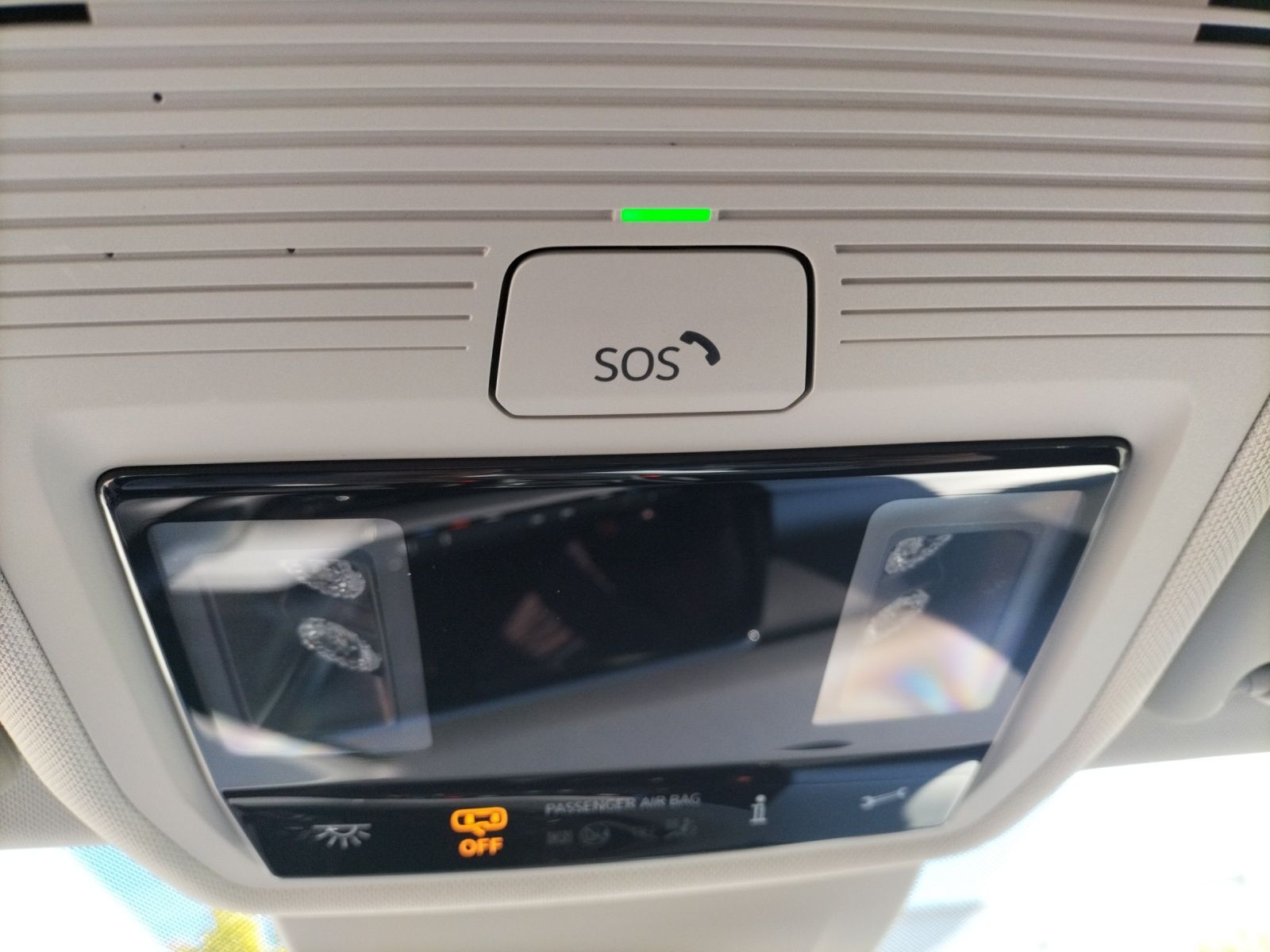 Fahrzeugabbildung Volkswagen Golf VIII TSI Life LED Kamera CarPlay SHZ PDC AC