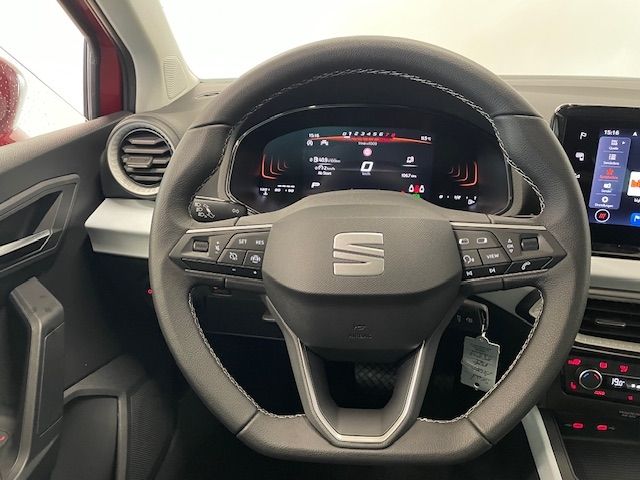 Fahrzeugabbildung SEAT Arona Style Navi Digitales Cockpit LED Apple Car