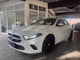 Mercedes-Benz A 220 A -Klasse Virtuell/Sitzhz/Navi - Mercedes-Benz A 220 mit Benzin-Antrieb
