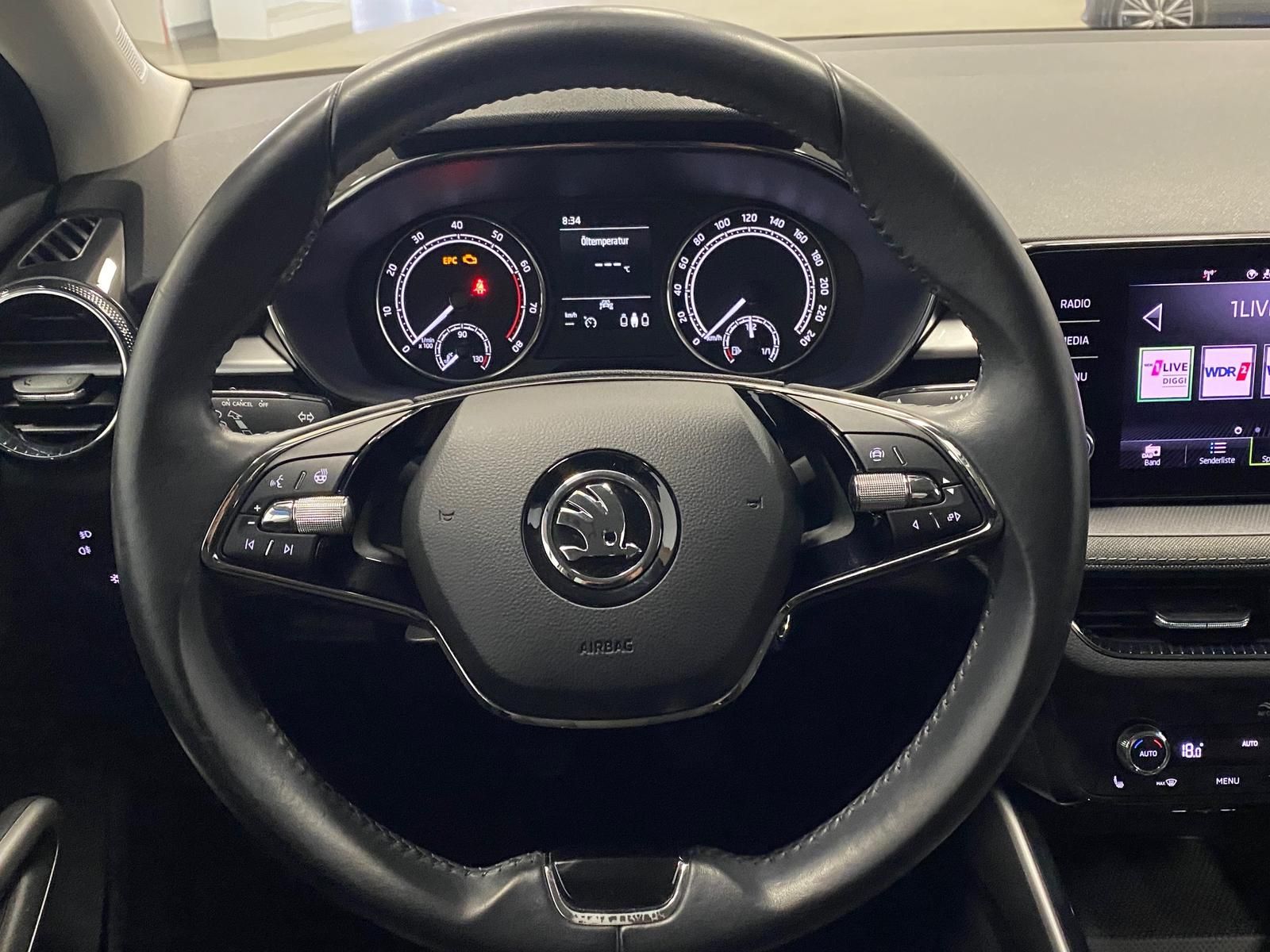 Fahrzeugabbildung SKODA Fabia 1.0 TSI Style APP+KLIMA+RFK+PDC+SITZHEIZ+A