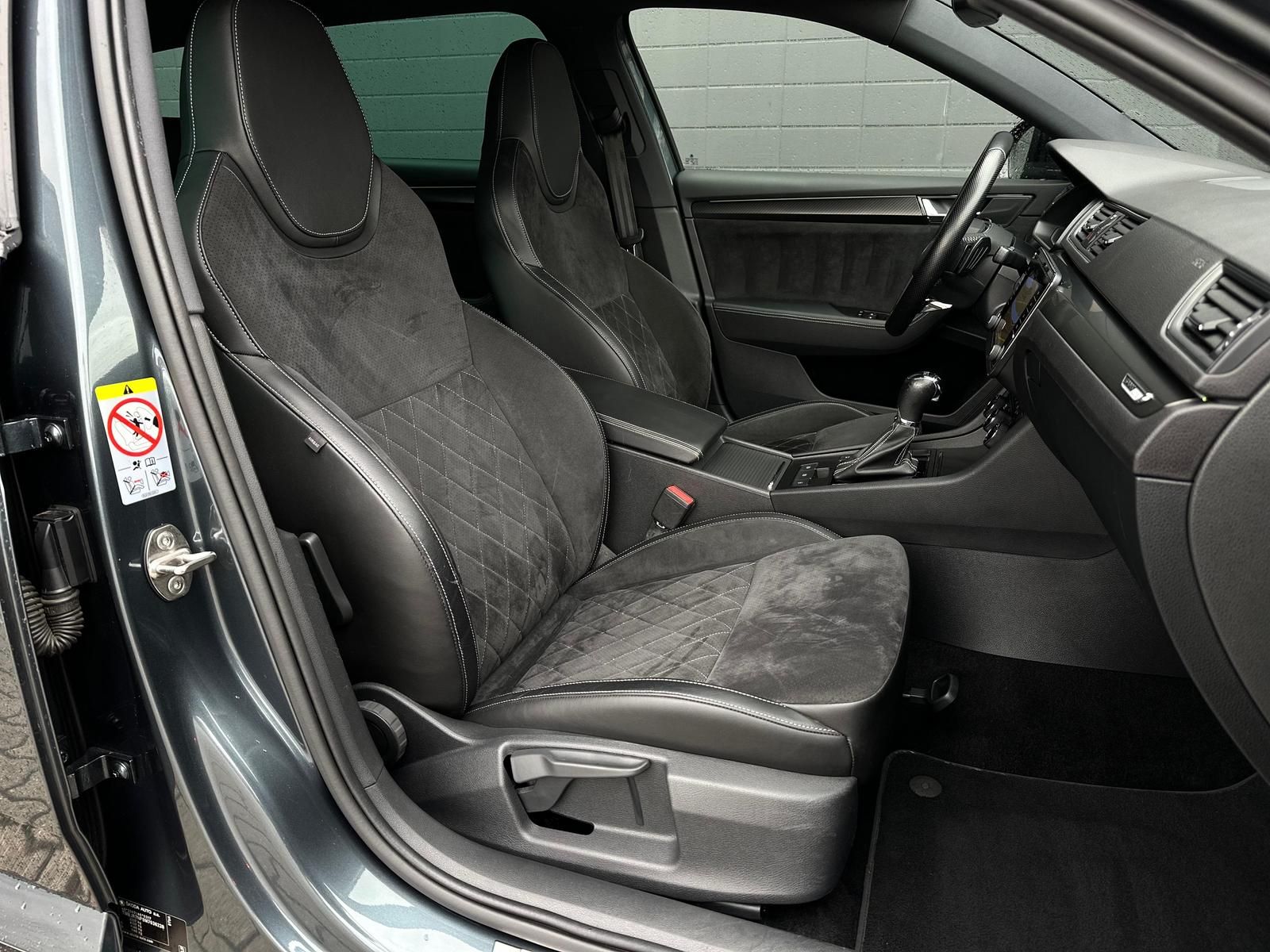 SKODA Superb 2.0TDI SPORTLINE *LED#TEMPO#AHK#PDC#SHZ - Image 15