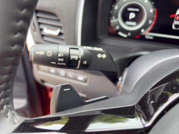 Nissan Qashqai Tekna °Premium Paket°HUD*Pano*Navi*Leder