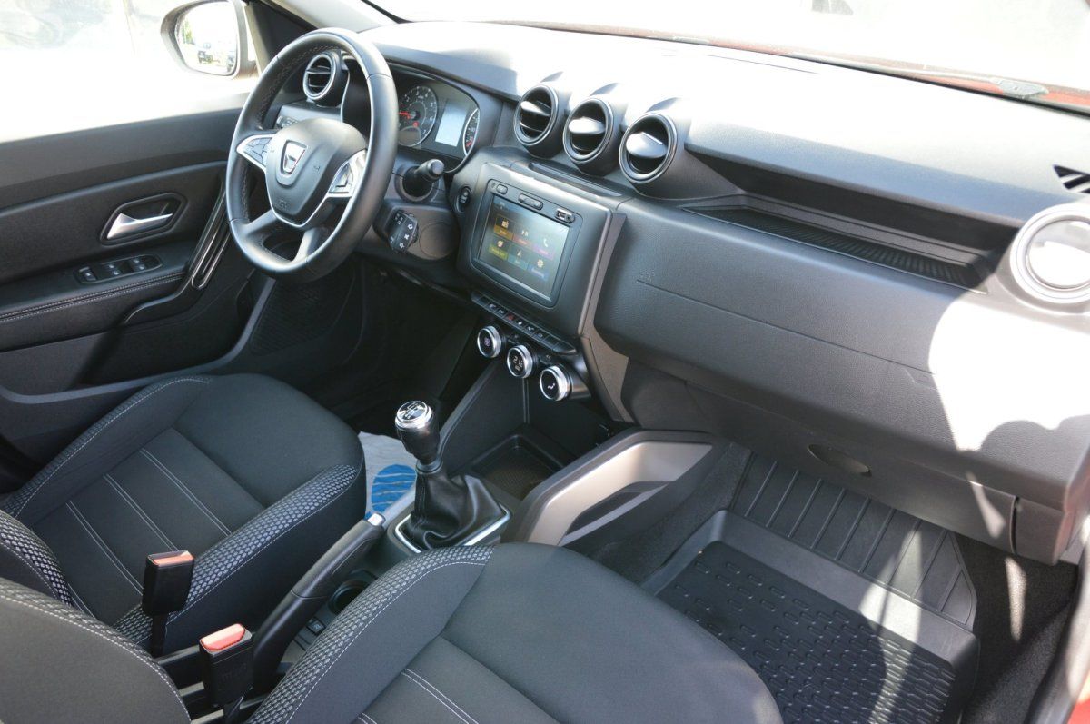 Fahrzeugabbildung Dacia Duster II Adventure AHK Alu Navi