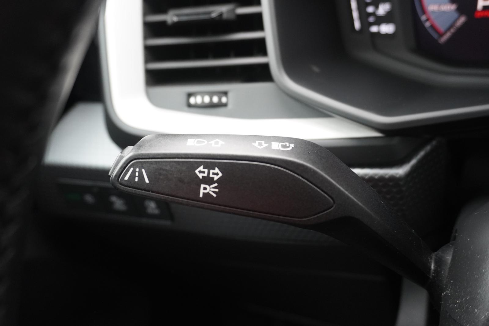 Audi A1 Sportback 40 2.0 TFSI S line LED App-Connect, миниатюра 16