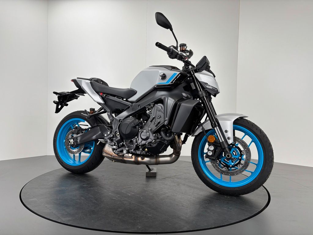 Fahrzeugabbildung Yamaha MT-09 *AKTION: TRANSPORT & SOUND ! *MJ2025