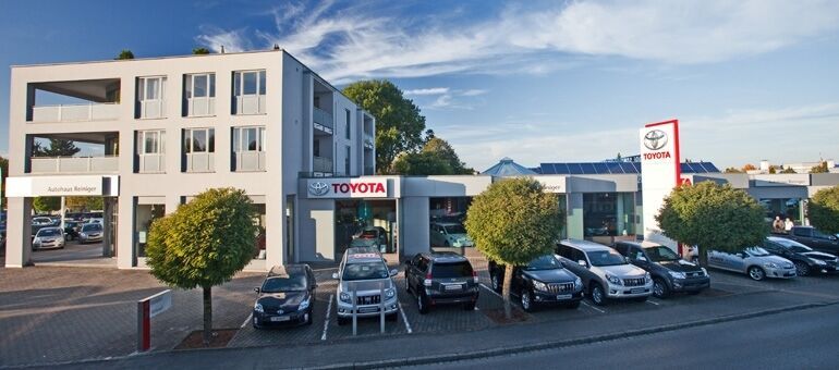Toyota Urban Cruiser 5-Türer Teamplayer Elektro imagem 2