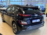 Hyundai Kona Select Elektro 2WD ACC Carplay SOH-100% - Hyundai KONA: 5 Türen