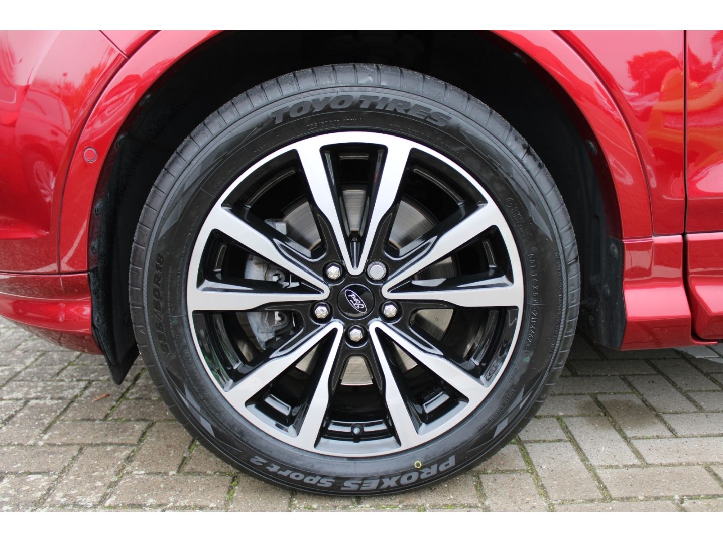 Fahrzeugabbildung Ford Kuga 2.0 TDCi 4x4 ST-Line ACC TWA RFK AHK Xenon