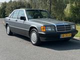 Mercedes-Benz 190 W201 2.6L R6 in-line - Mercedes-Benz 190: 2.6