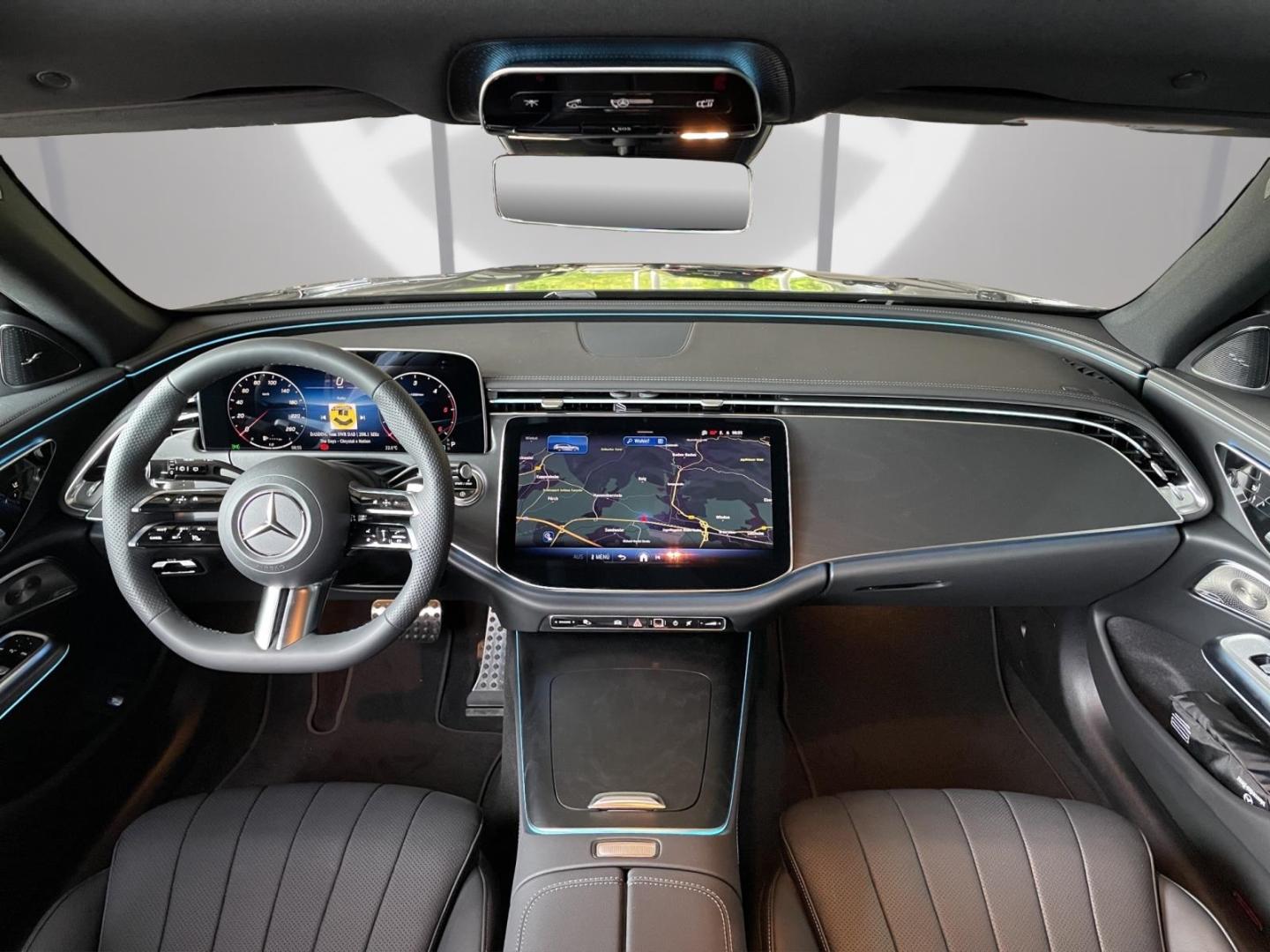 Mercedes-Benz E 220 d 4MATIC T-Modell AMG AHK-klappbar El. Pan