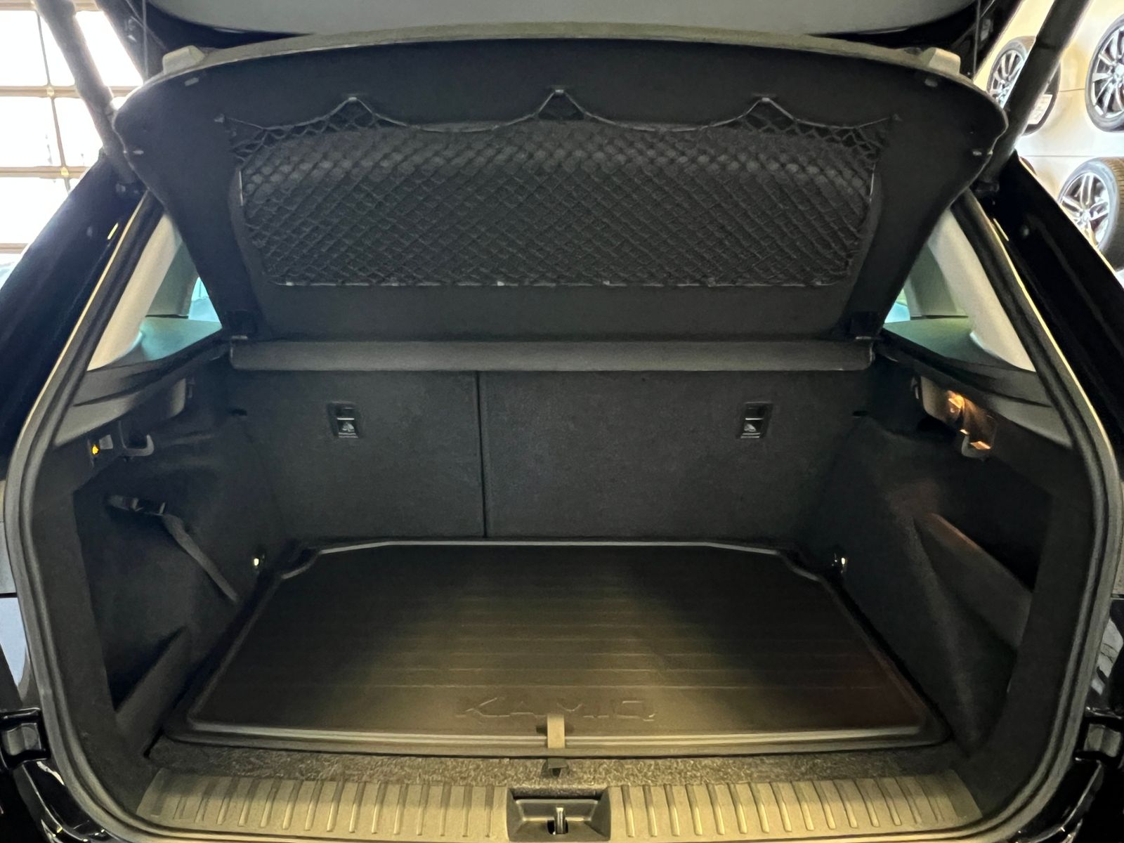 Fahrzeugabbildung SKODA Kamiq Tour 1.0 TSI DSG *AHK, Matrix-LED, Kamera*