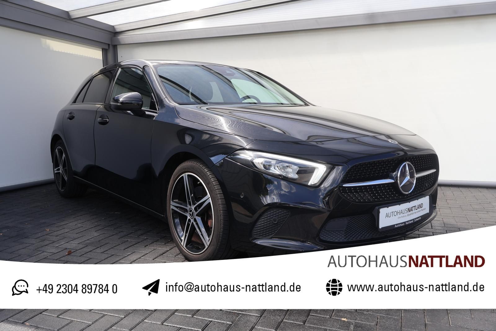 MERCEDES-BENZ A 220 d Progressive Night RFK LED Navi DAB