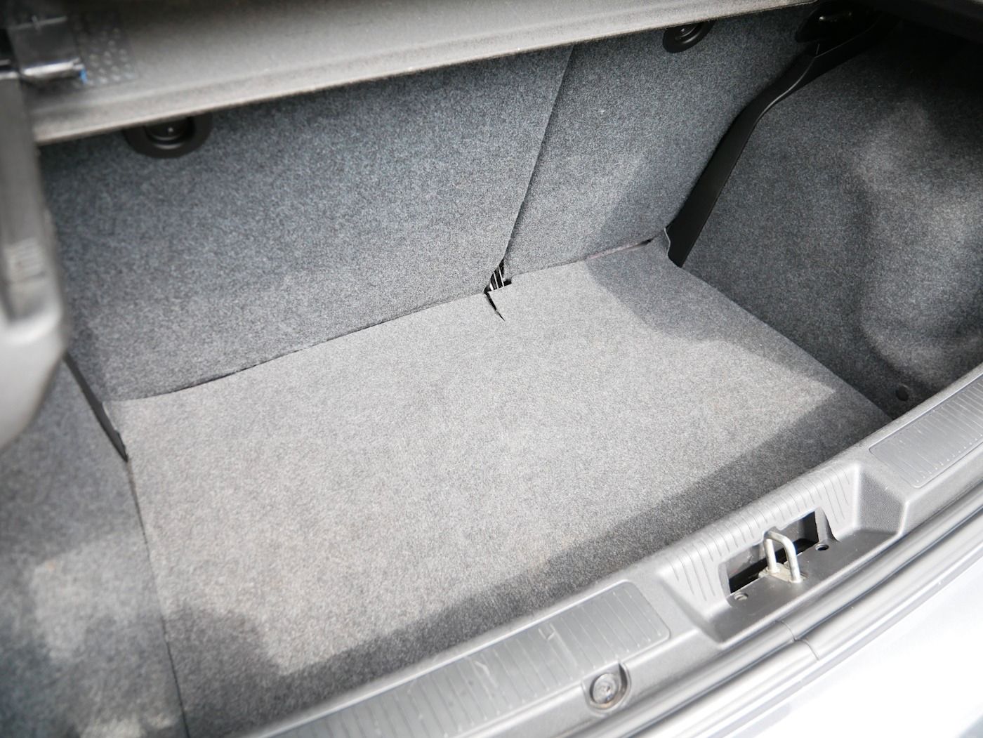 Fahrzeugabbildung Fiat Punto 1.2 8V 2.Hand 5trg 51kW Klima Metallic