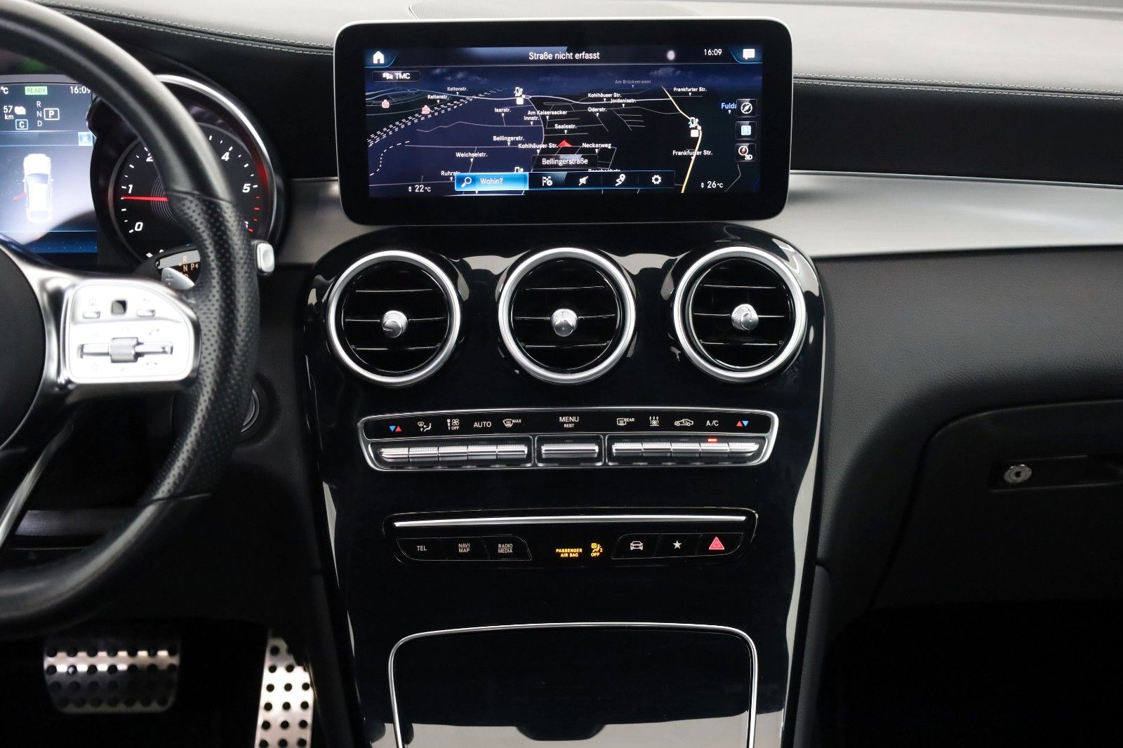 Fahrzeugabbildung Mercedes-Benz GLC 300 de Coupe 4Matic, AMG line,Navi,SH,Kamera