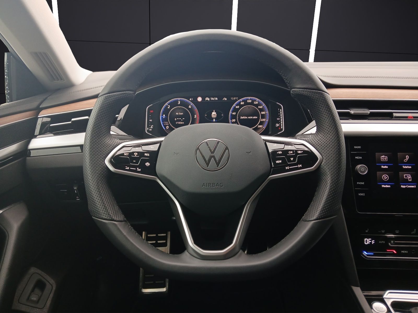 Fahrzeugabbildung Volkswagen Arteon SB TDI Elegance Keyless AHK Kamera ACC