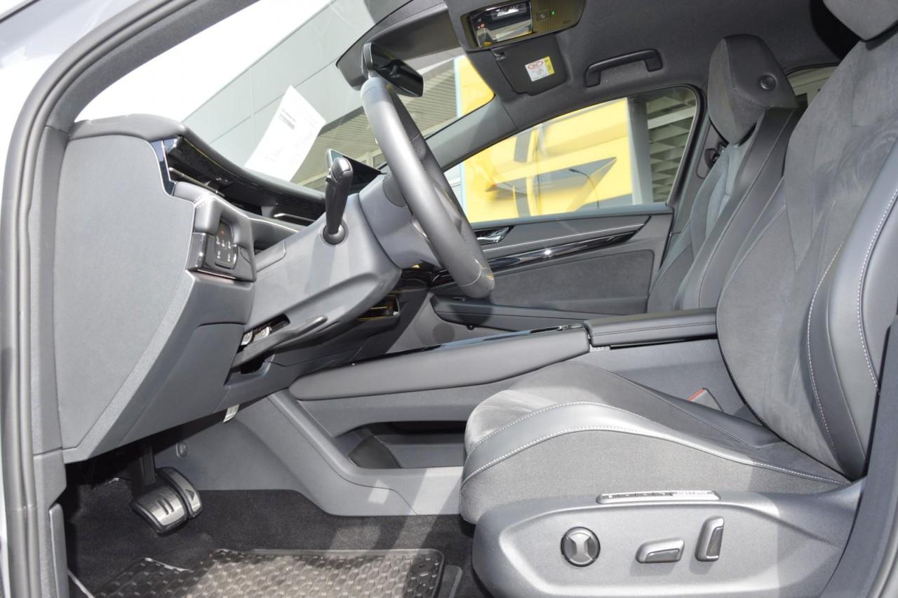 Volkswagen ID.7 Tourer Pro HUD / KAMERA / GJR / IQ-Light