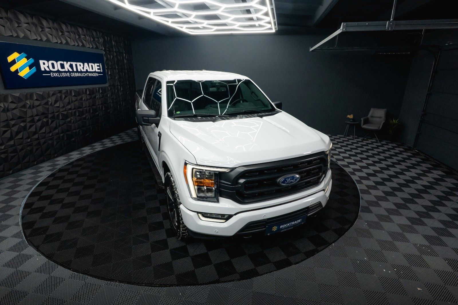 Fahrzeugabbildung Ford F150 5.0L V8 4x4 Offroad Sport Unfallfrei 19%VAT