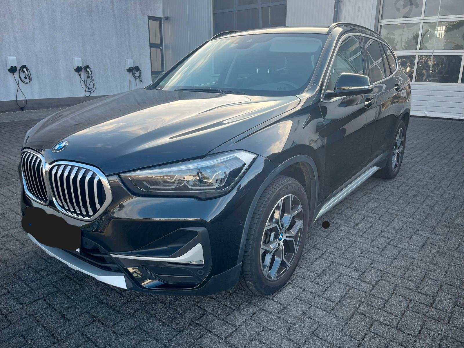 BMW X1 sDrive 18i xLine*RFK*NAVI*BUSINESS PACKAGE*