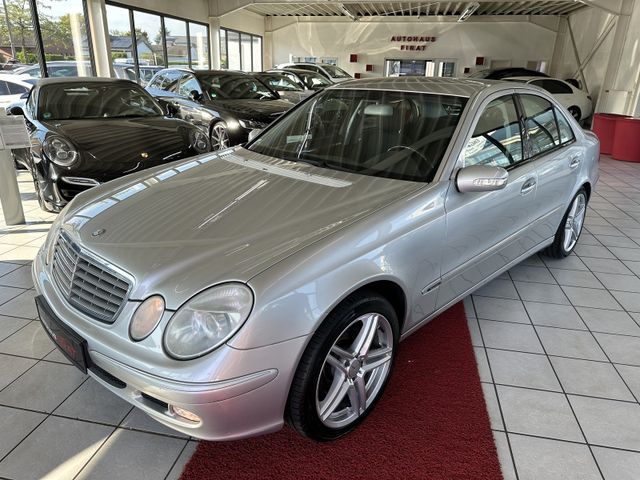 Mercedes-Benz E 320  4-Matic Elegance Klima+18 Zoll Alu+8-Fach