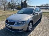 Skoda Octavia Combi Joy TÜV&SERVICE NEU AHK - Skoda Octavia: Joy