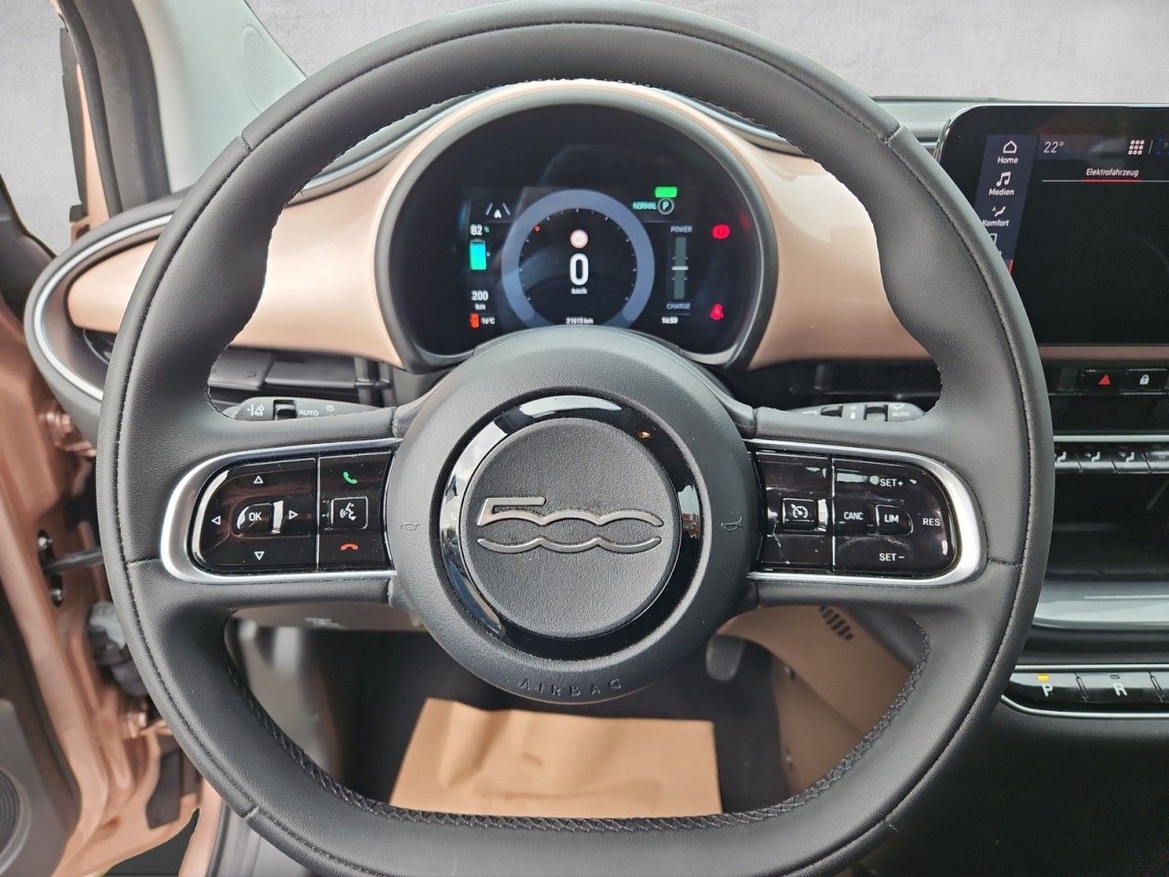 Fahrzeugabbildung Fiat 500e 42kWh Akku - Navi - Bluetooth
